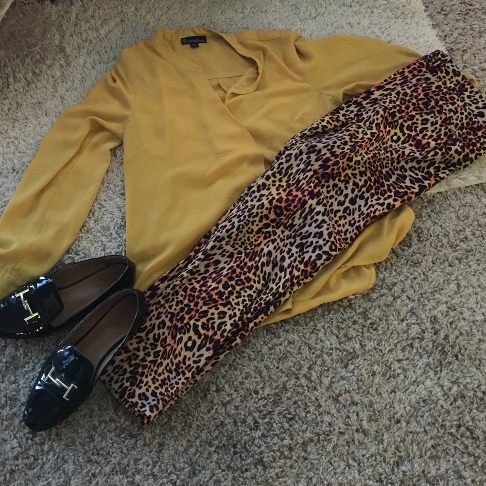 OUTFIT Gold flow free blouse AND PANTS
